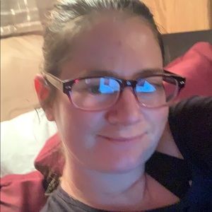 Meet your Posher, Jillian